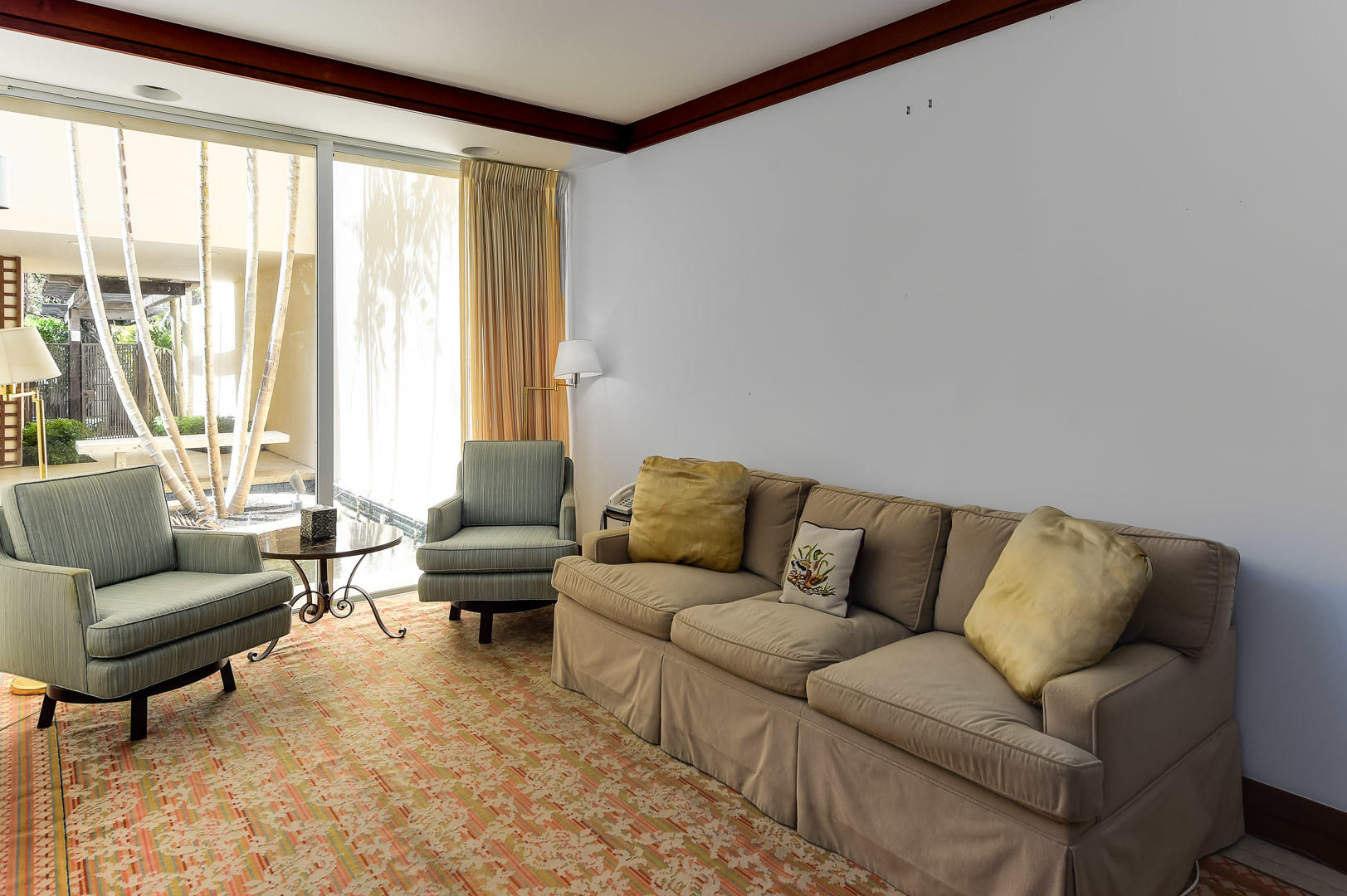 RESIDENCES AT SLOANS CURVE - Residential