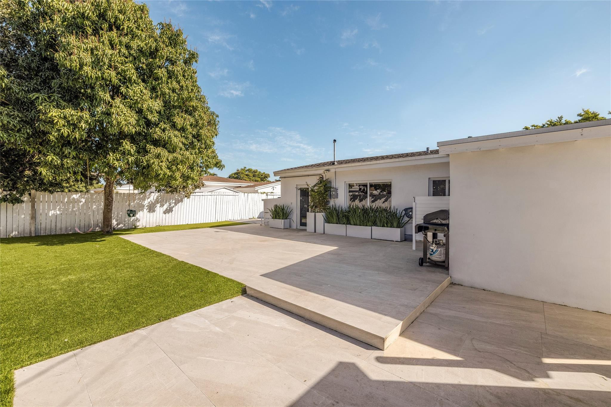 Sun Ray Homes Greynolds P - Residential