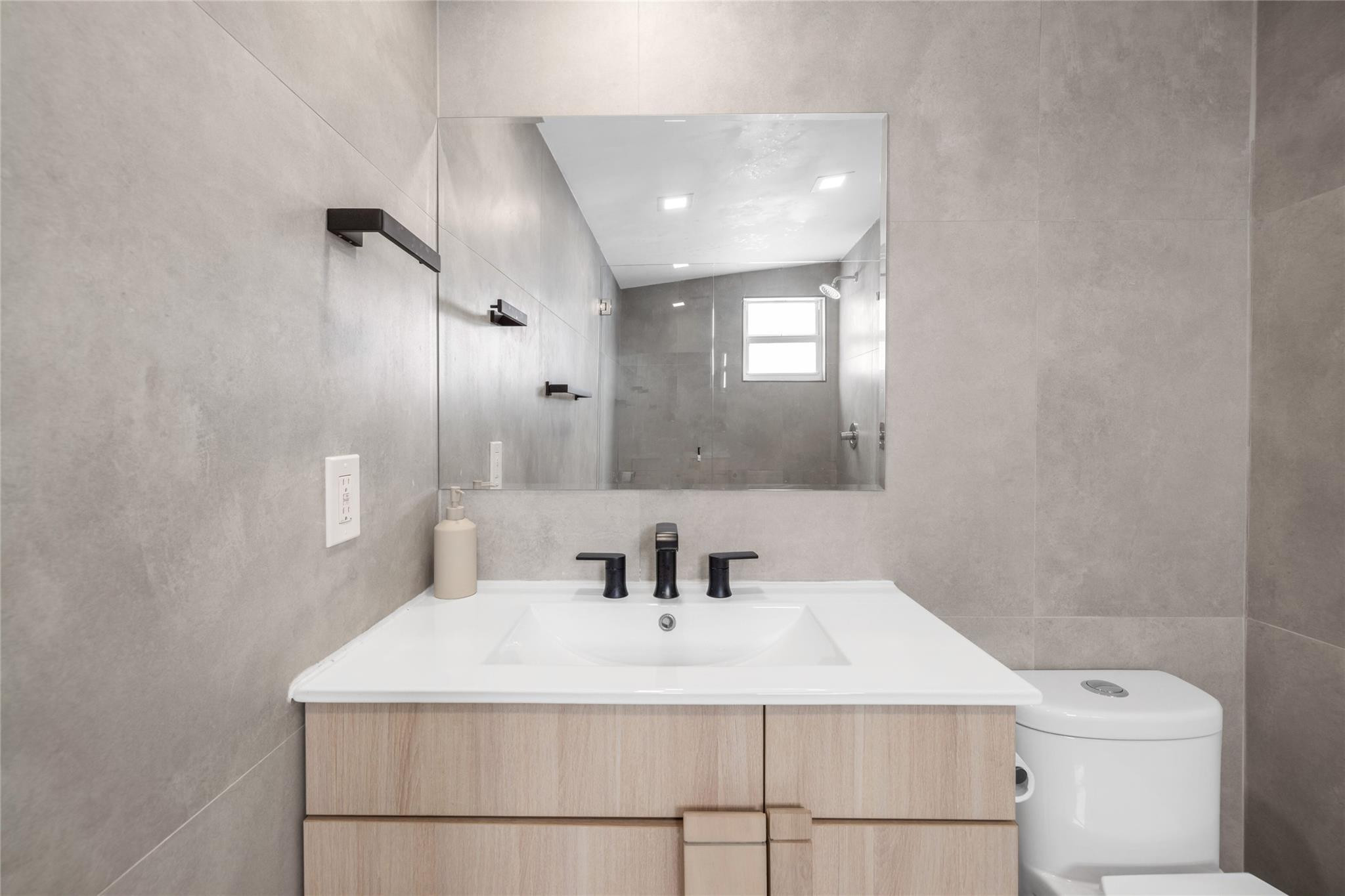 Sun Ray Homes Greynolds P - Residential