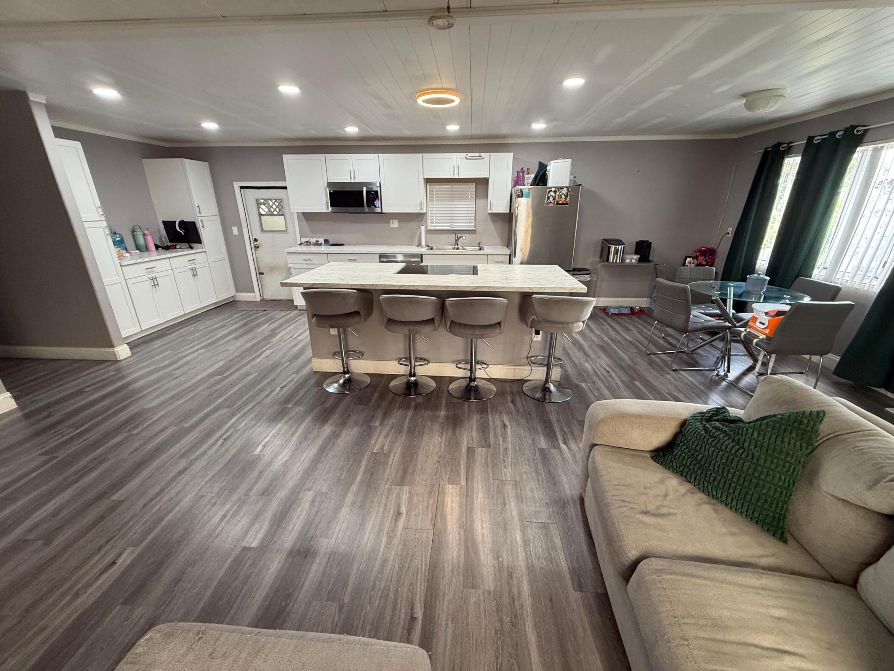 Lake Worth Village - Residential