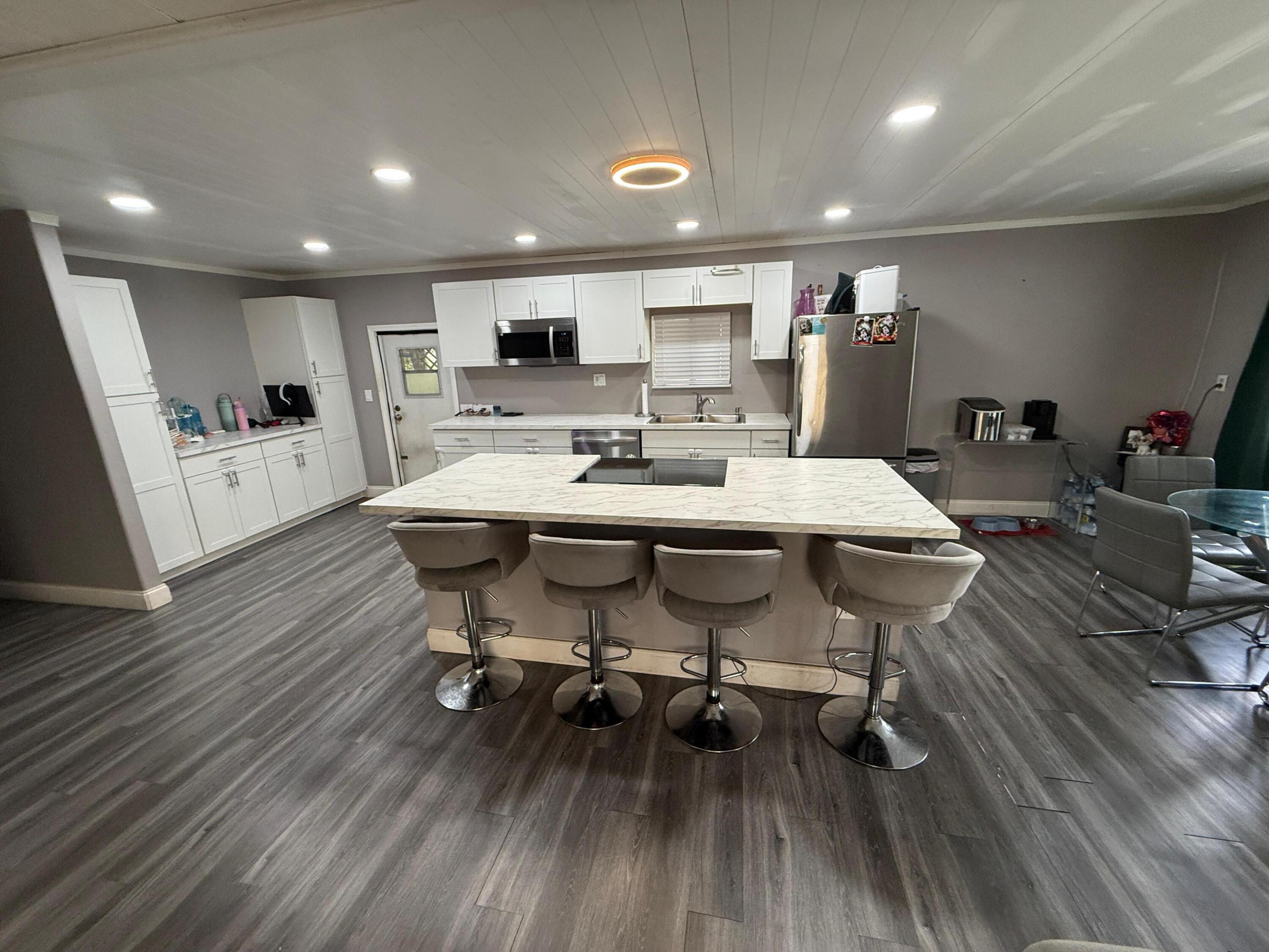 Lake Worth Village - Residential
