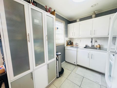 Tiny photo for 200 Ventnor L #200, Deerfield Beach, FL 33442 (MLS # B26008186)