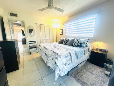 Tiny photo for 200 Ventnor L #200, Deerfield Beach, FL 33442 (MLS # B26008186)
