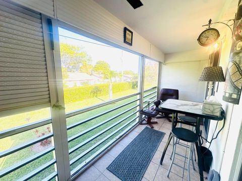 Tiny photo for 200 Ventnor L #200, Deerfield Beach, FL 33442 (MLS # B26008186)