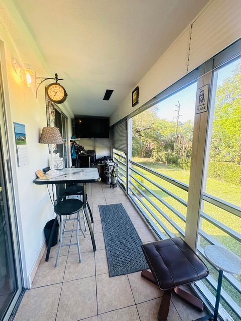 Tiny photo for 200 Ventnor L #200, Deerfield Beach, FL 33442 (MLS # B26008186)