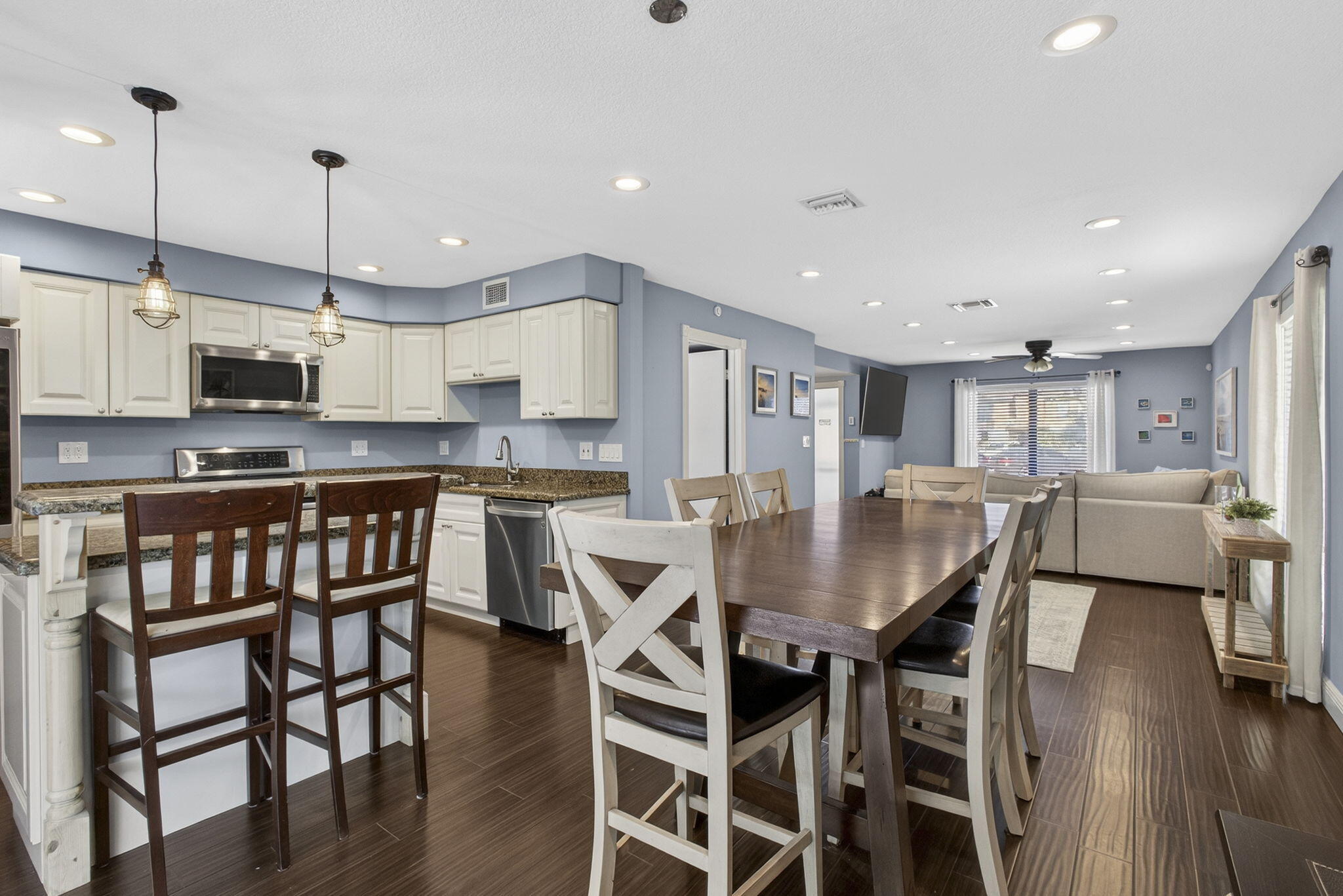 SANDTREE - Residential