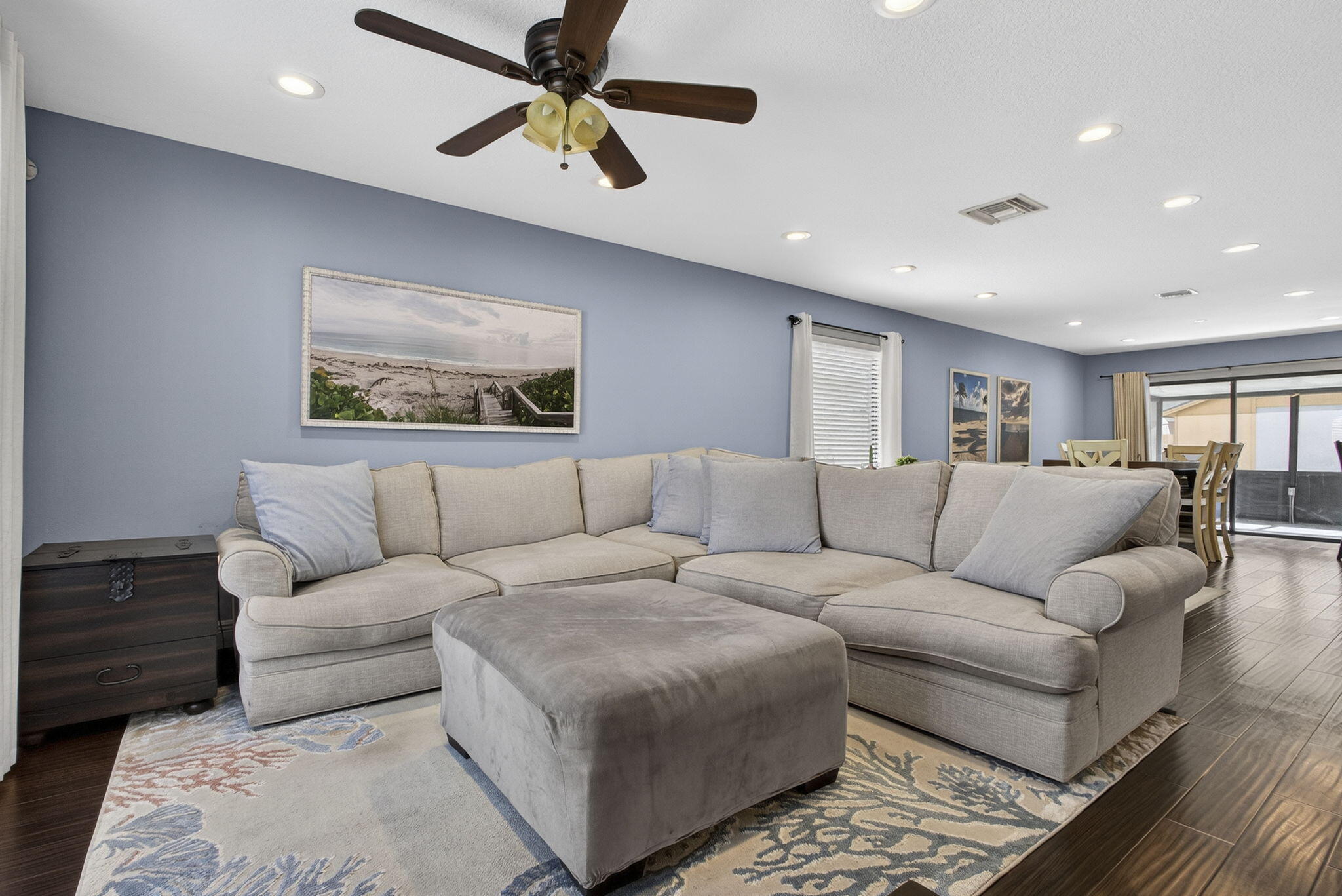 SANDTREE - Residential