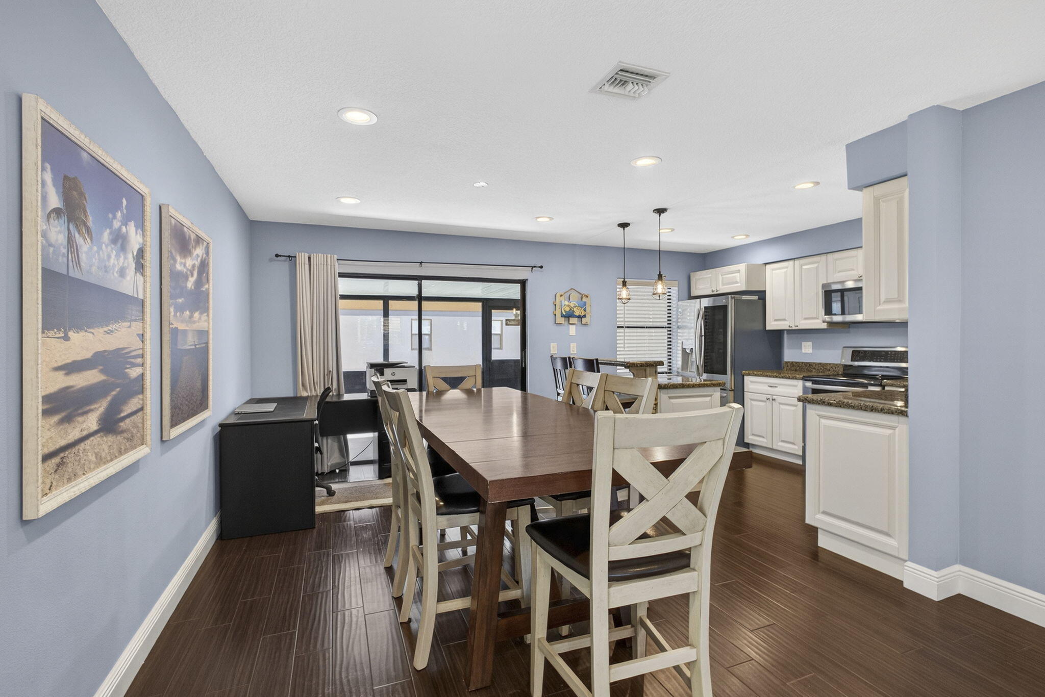 SANDTREE - Residential