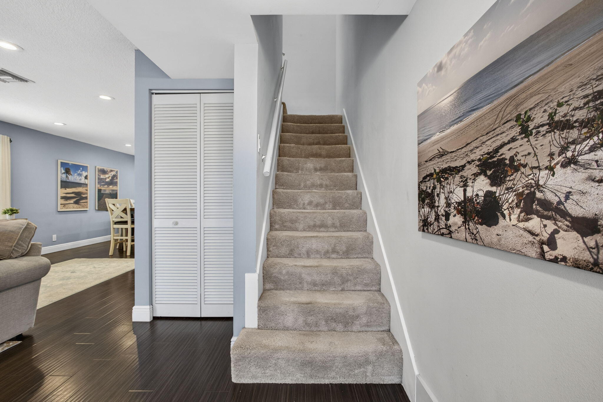 SANDTREE - Residential