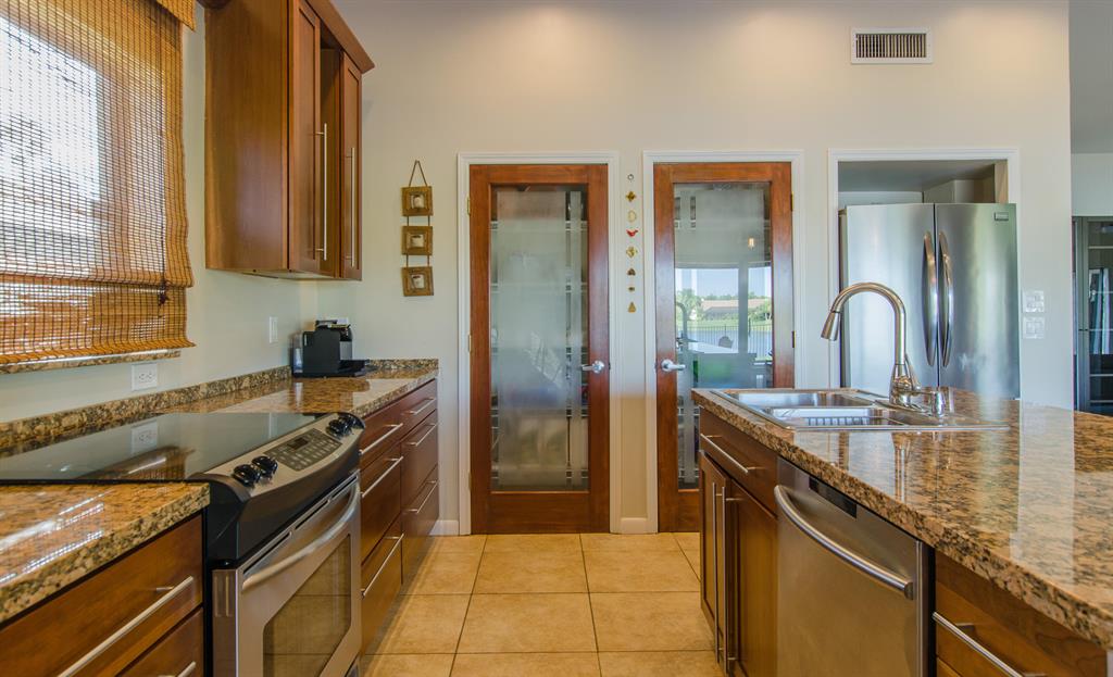 ISLAND LAKES SEC 1 1 - Residential Lease