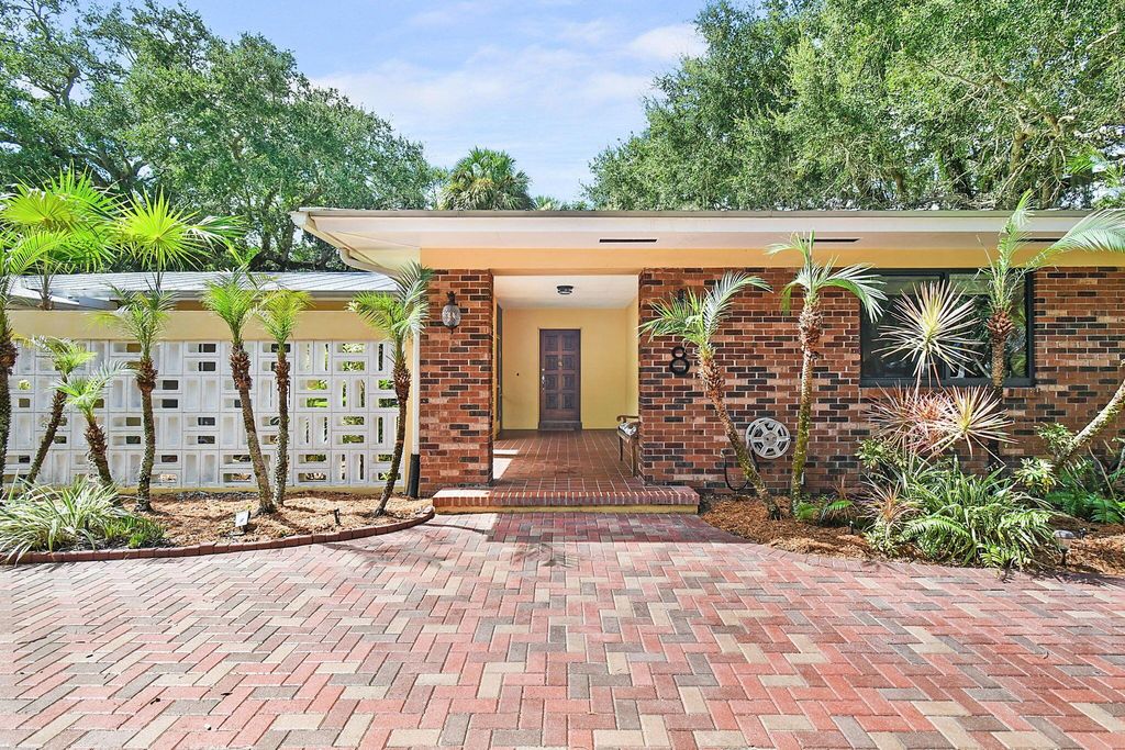 Photo of 8 Miramar Road, Sewalls Point, FL 34996 (MLS # R11013031)