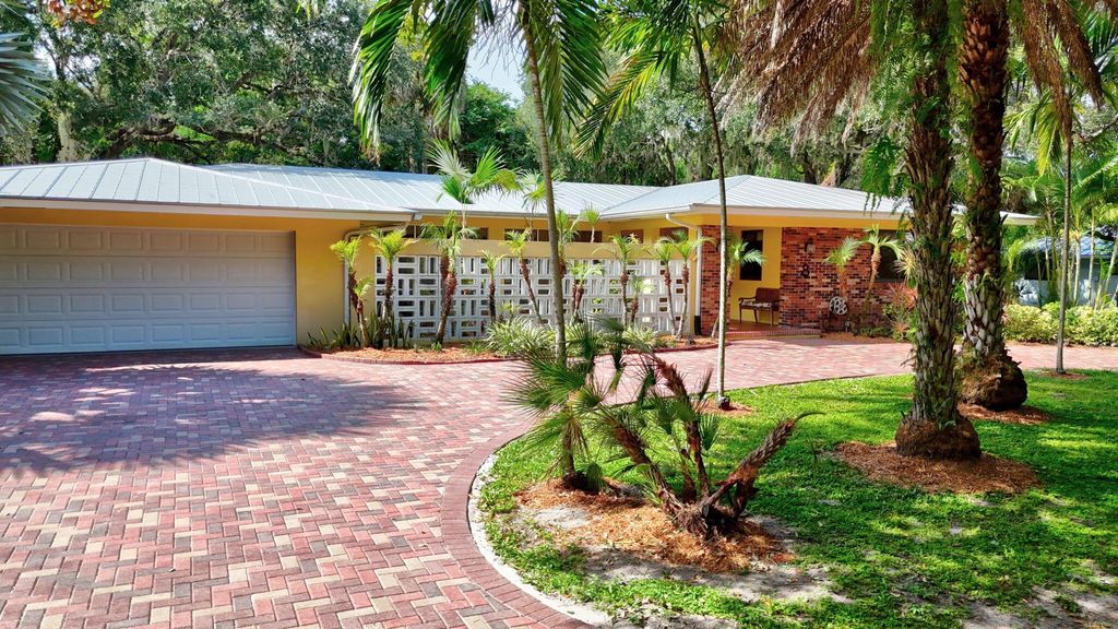 Photo of 8 Miramar Road, Sewalls Point, FL 34996 (MLS # R11013031)