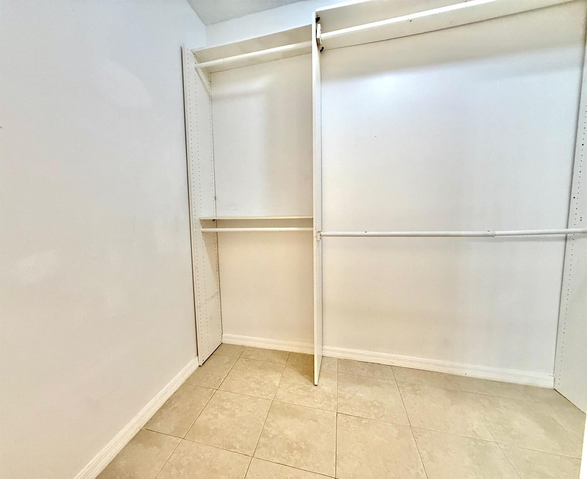 PORT ST LUCIE SECTION 18 - Residential Lease