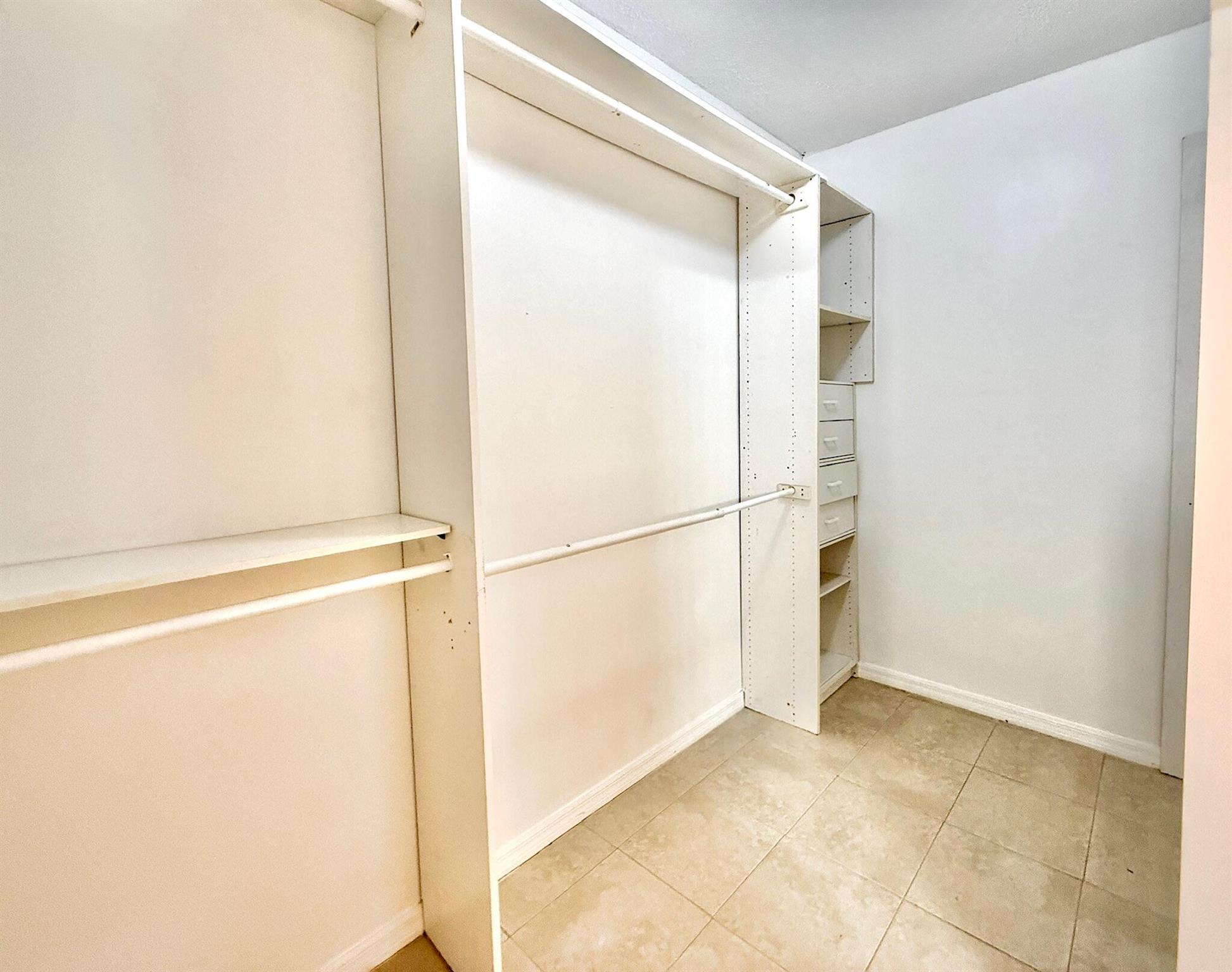 PORT ST LUCIE SECTION 18 - Residential Lease