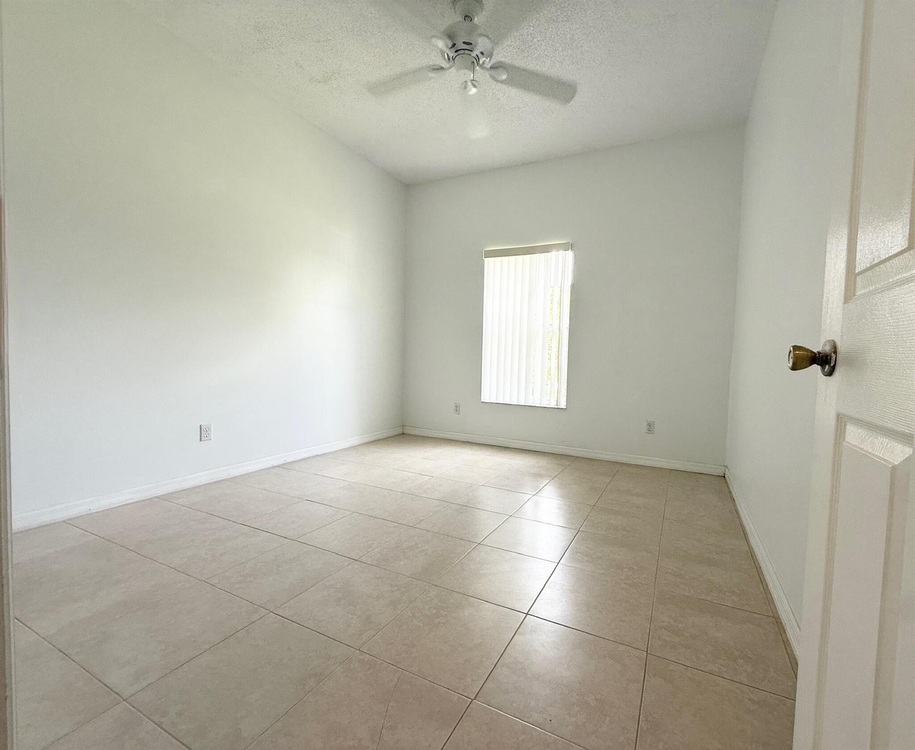 PORT ST LUCIE SECTION 18 - Residential Lease