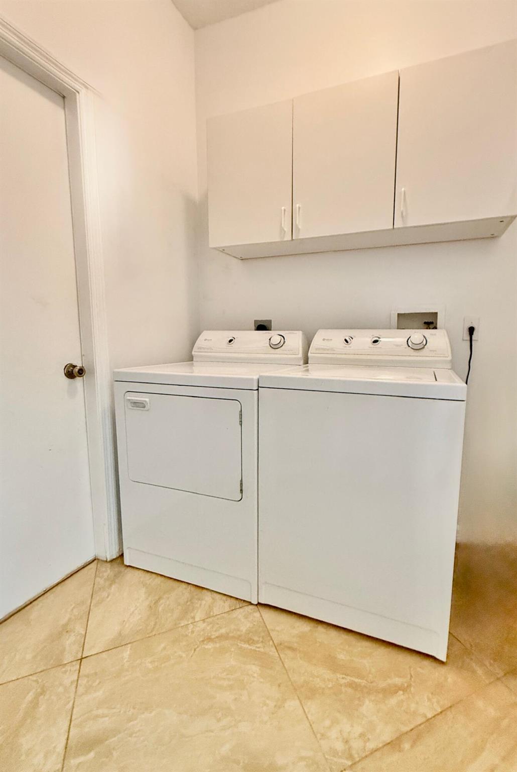 PORT ST LUCIE SECTION 18 - Residential Lease