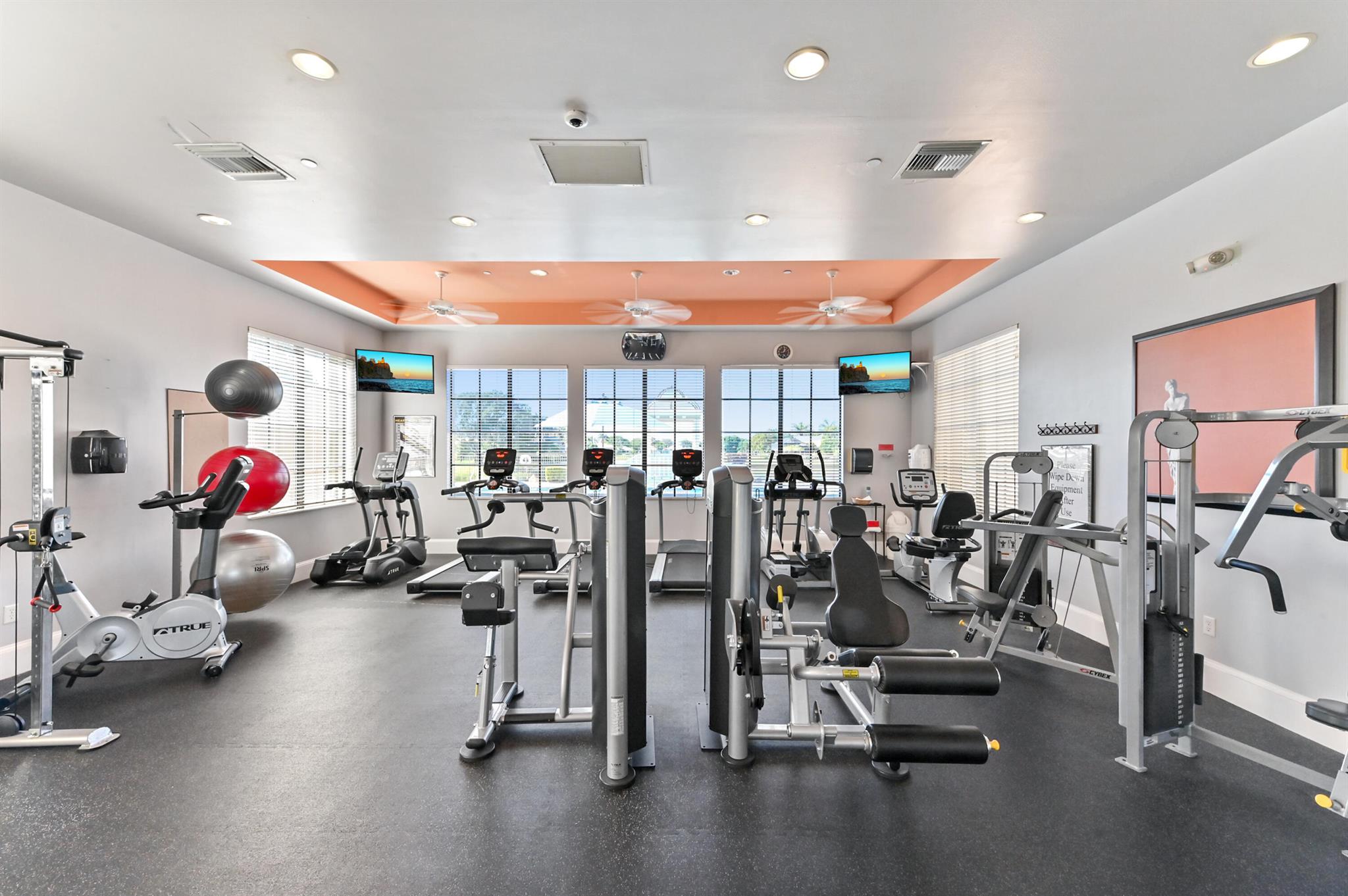 TIVOLI RESERVE - Residential