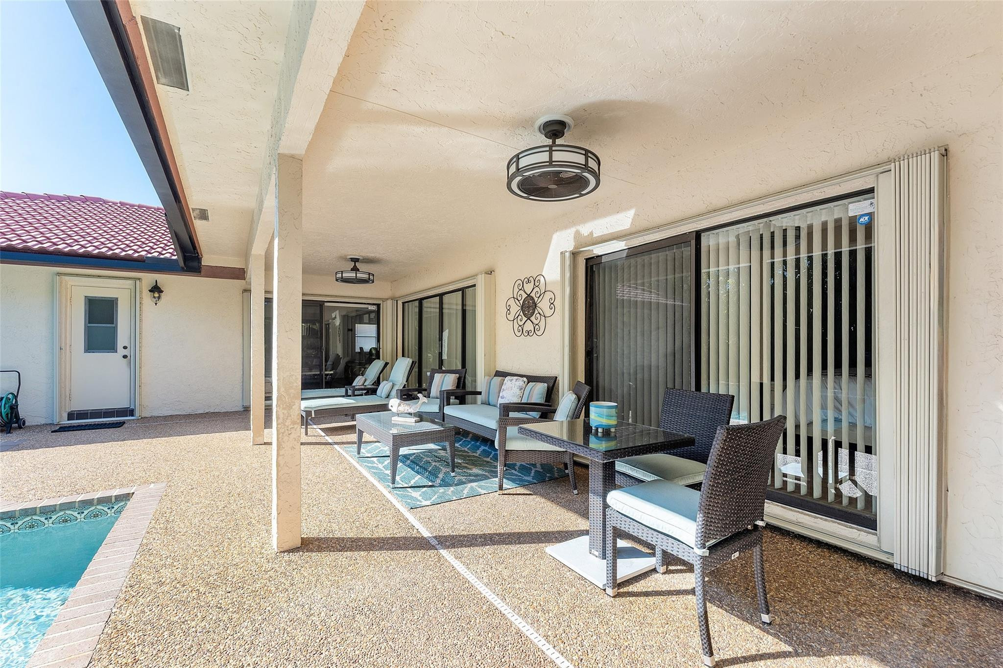 West Glen 128-3 B - Residential