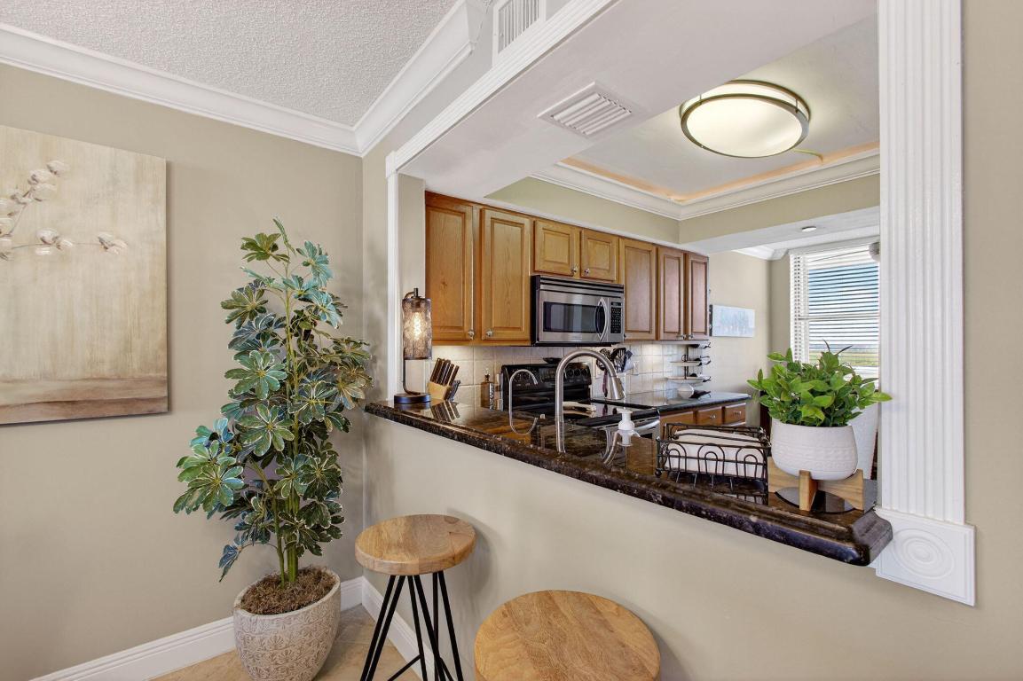 BRYN MAWR OCEAN TOWERS, A CONDOMINIUM - Residential Lease