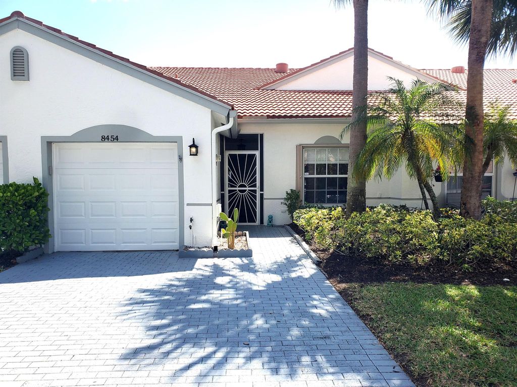 Photo of 8454 Logia Circle, Boynton Beach, FL 33472 (MLS # R11083070)