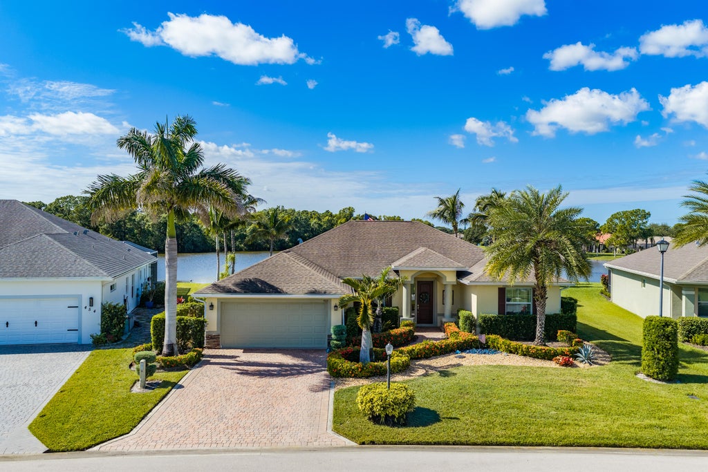 Photo of 460 SW VISTA LAKE Drive, Port Saint Lucie, FL 34953 (MLS # B26092167)