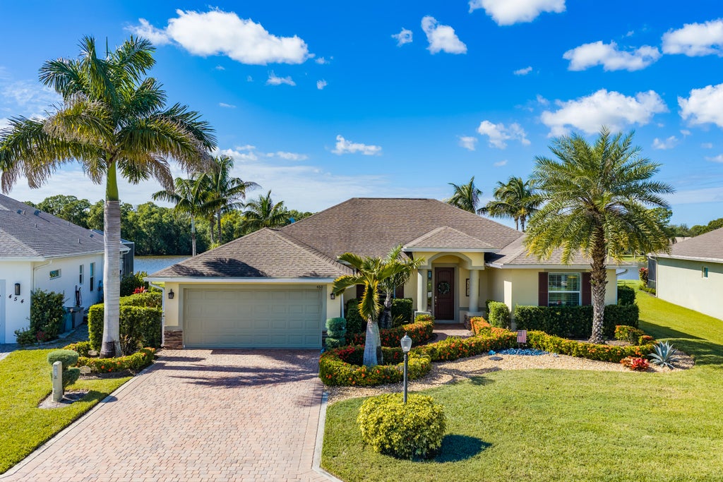 Photo of 460 SW VISTA LAKE Drive, Port Saint Lucie, FL 34953 (MLS # B26092167)