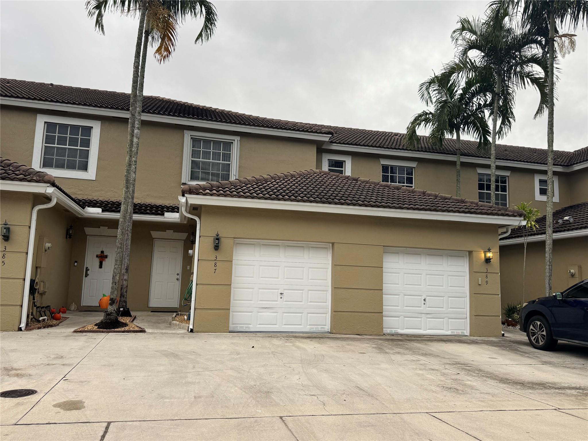 PELICAN POINTE - Residential Lease