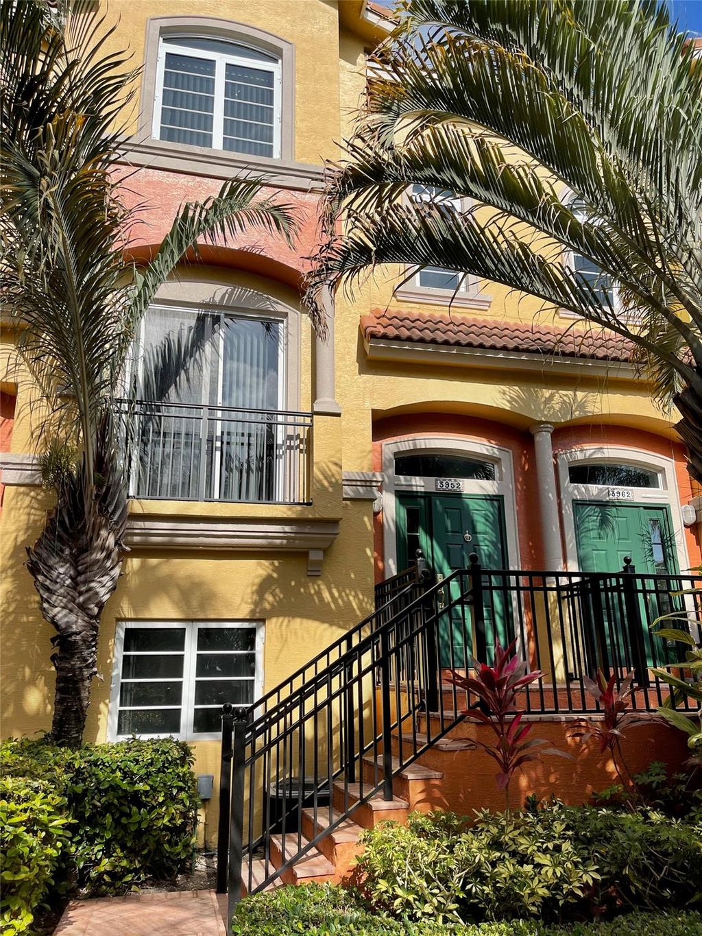 Photo of 3952 Coral Heights Way, Fort Lauderdale, FL 33308 (MLS # F10477266)