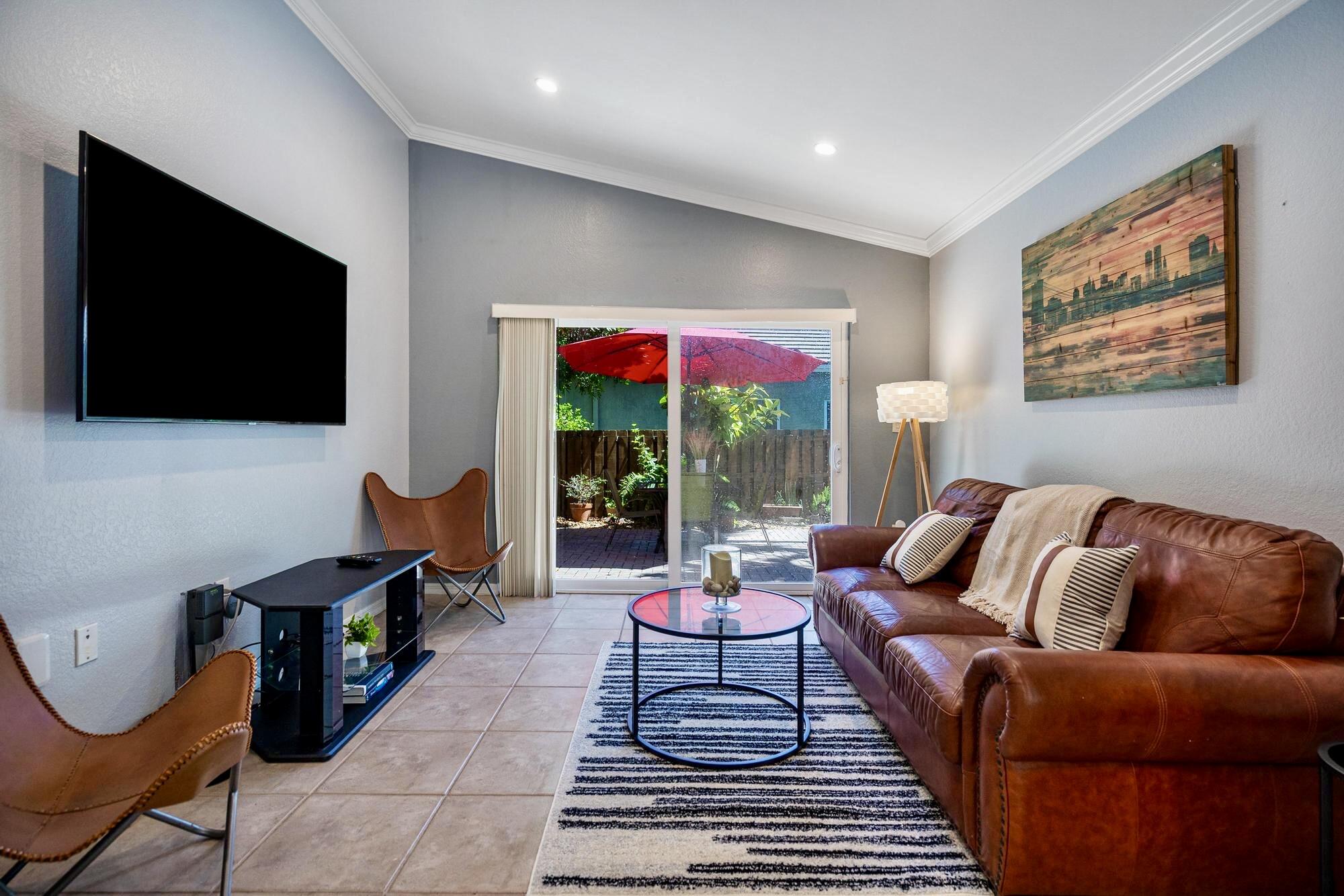 SAPPHIRE SHORES-SAPPHIRE SOUND - Residential