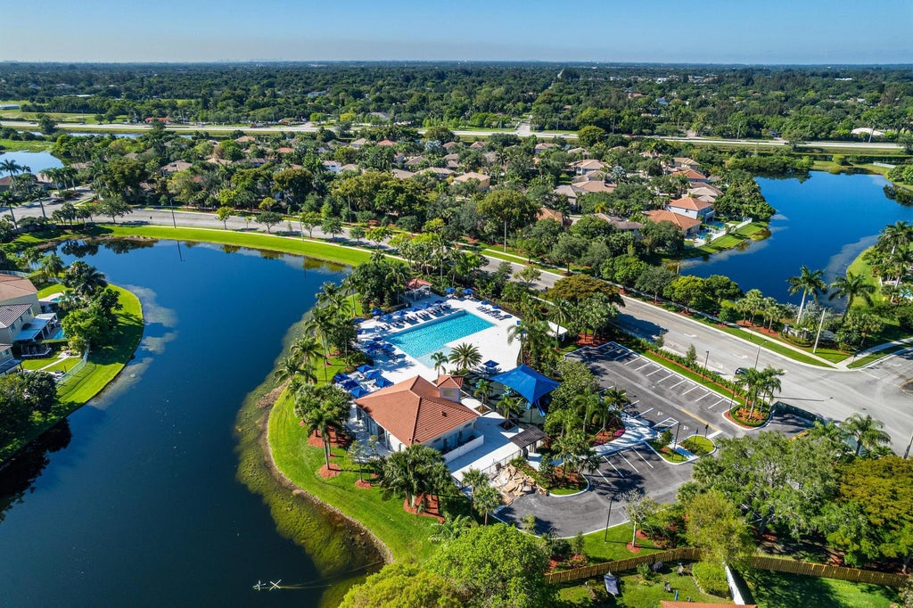 Photo of 16525 Sapphire Street, Weston, FL 33331 (MLS # B26025685)