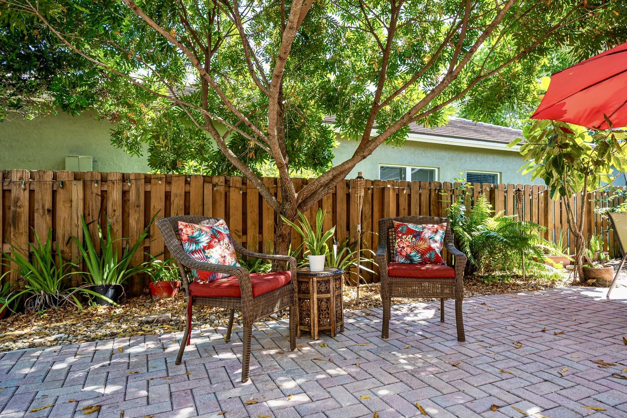 SAPPHIRE SHORES-SAPPHIRE SOUND - Residential