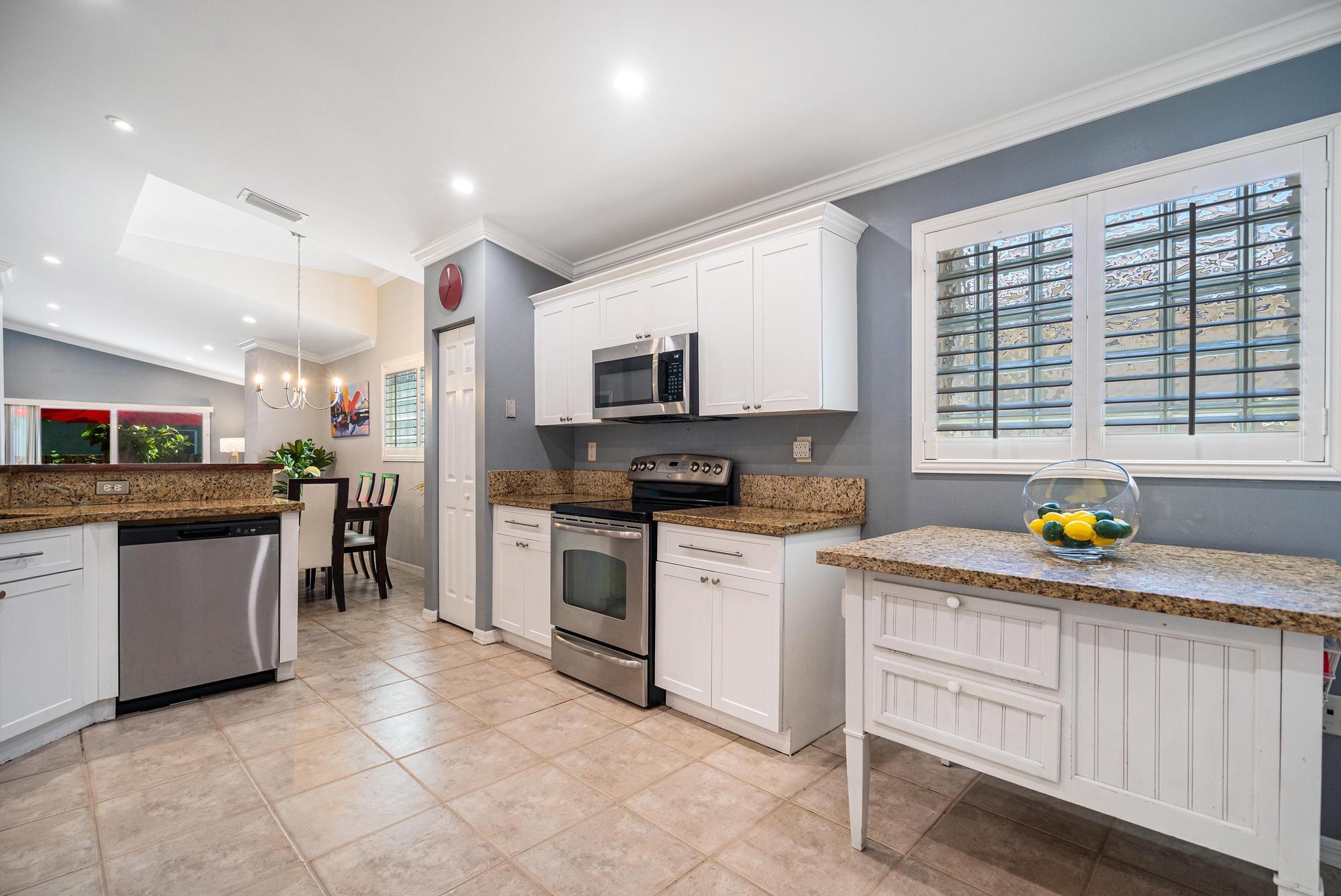 SAPPHIRE SHORES-SAPPHIRE SOUND - Residential