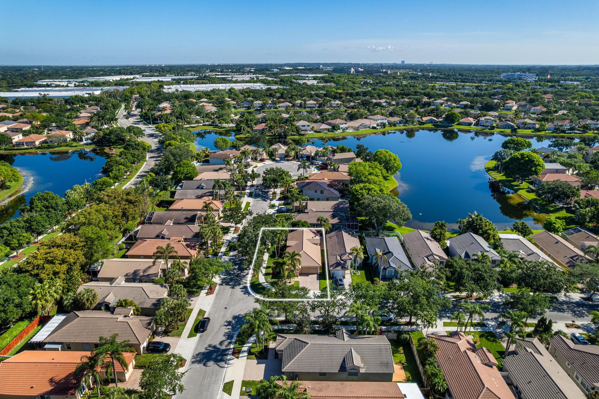 SAPPHIRE SHORES-SAPPHIRE SOUND - Residential