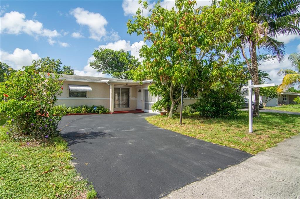 SUNRISE GOLF VILLAGE - Residential