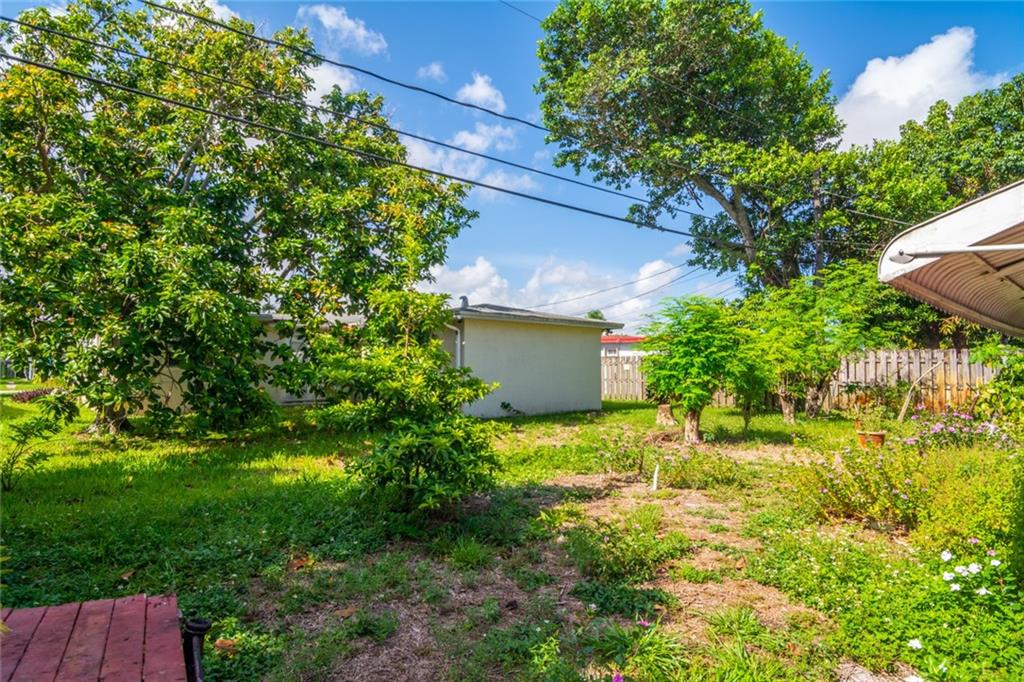 SUNRISE GOLF VILLAGE - Residential