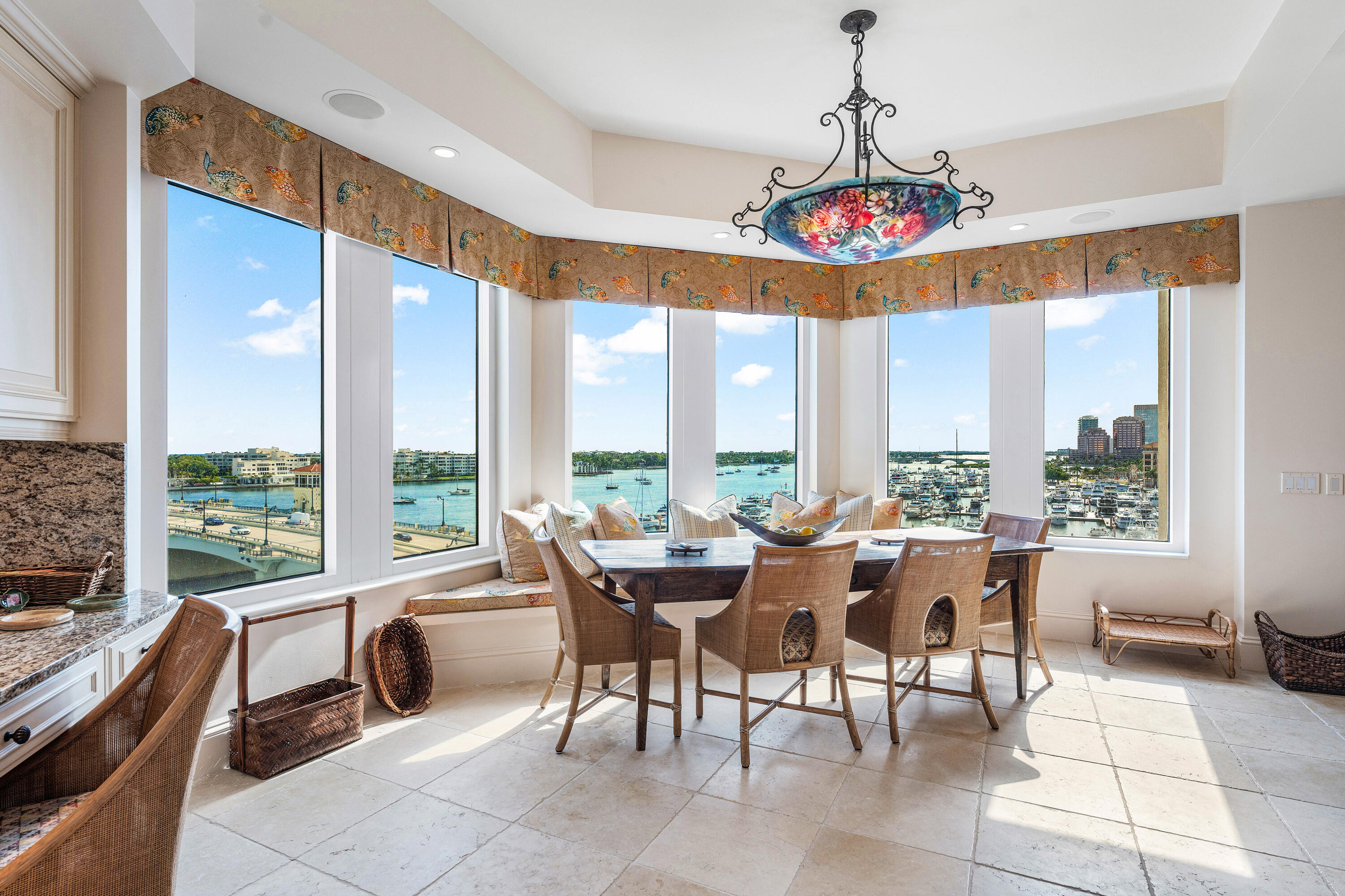 ONE WATERMARK PLACE OF THE PALM BEACHES - Residential