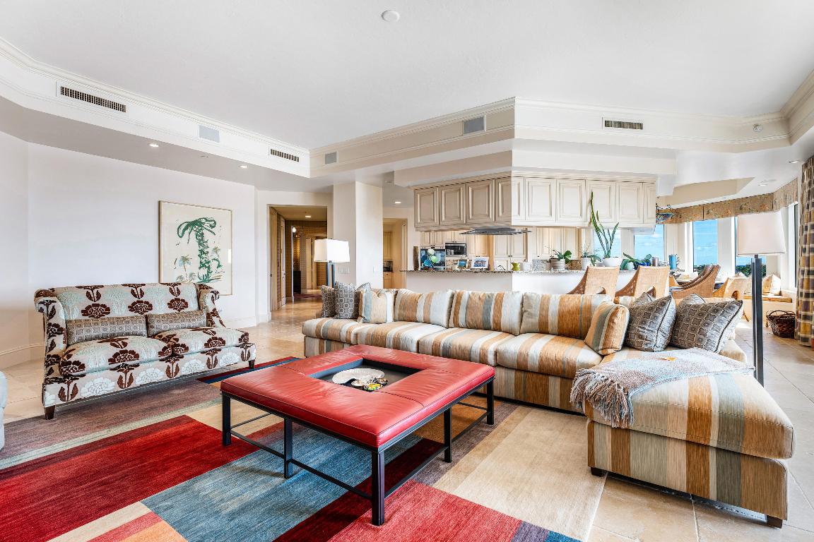 ONE WATERMARK PLACE OF THE PALM BEACHES - Residential