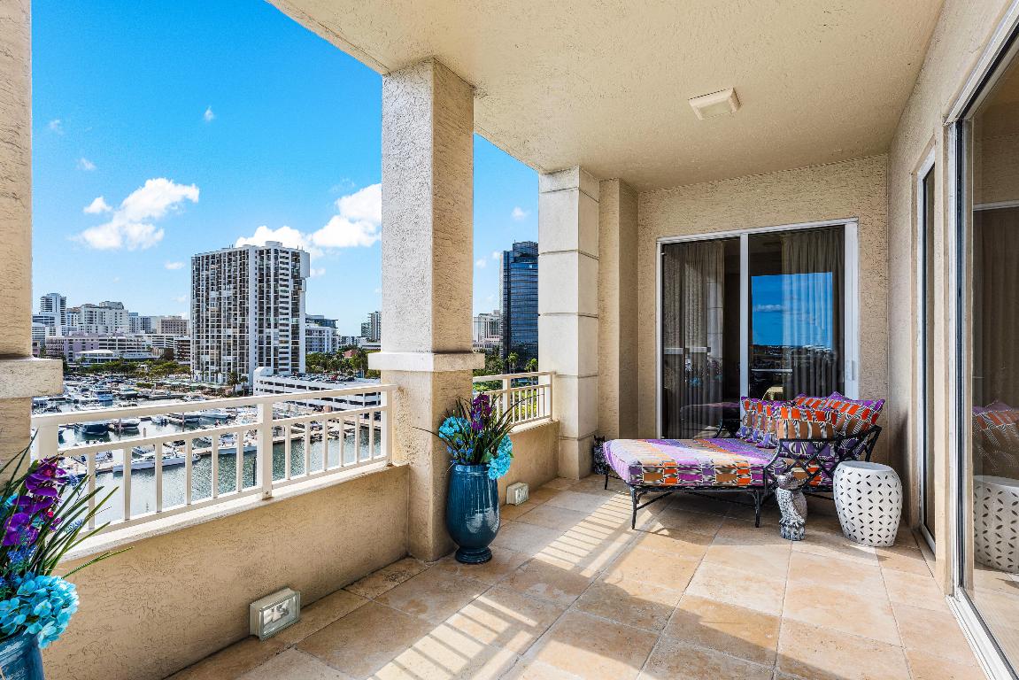 ONE WATERMARK PLACE OF THE PALM BEACHES - Residential