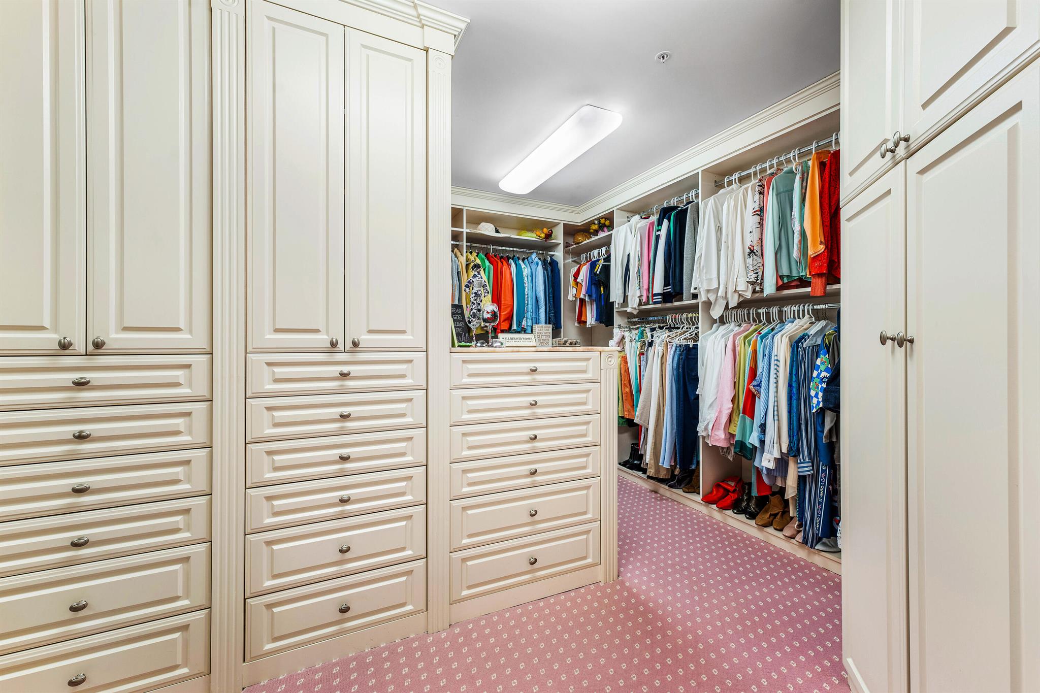 ONE WATERMARK PLACE OF TH - Residential