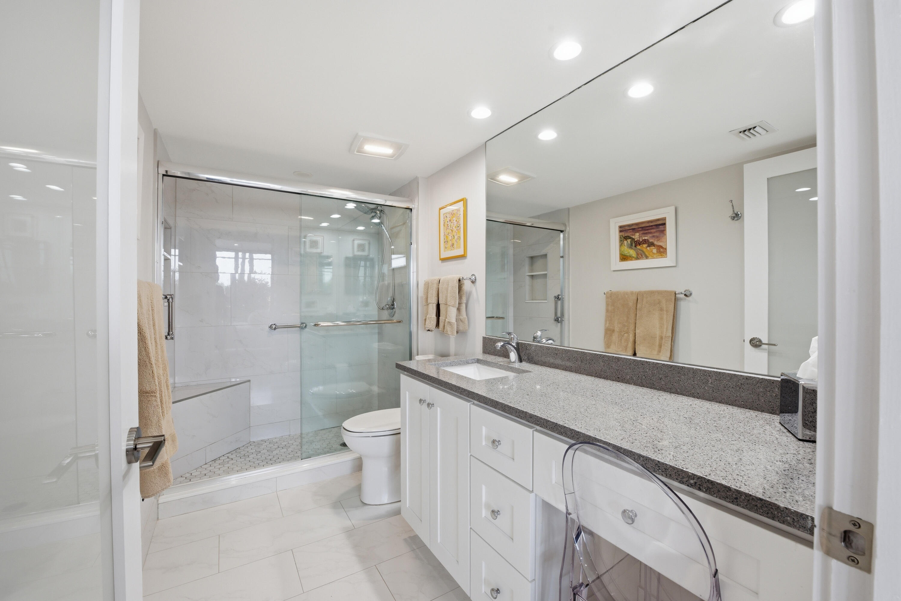 LAKEWOOD MIDRISE CONDO - Residential