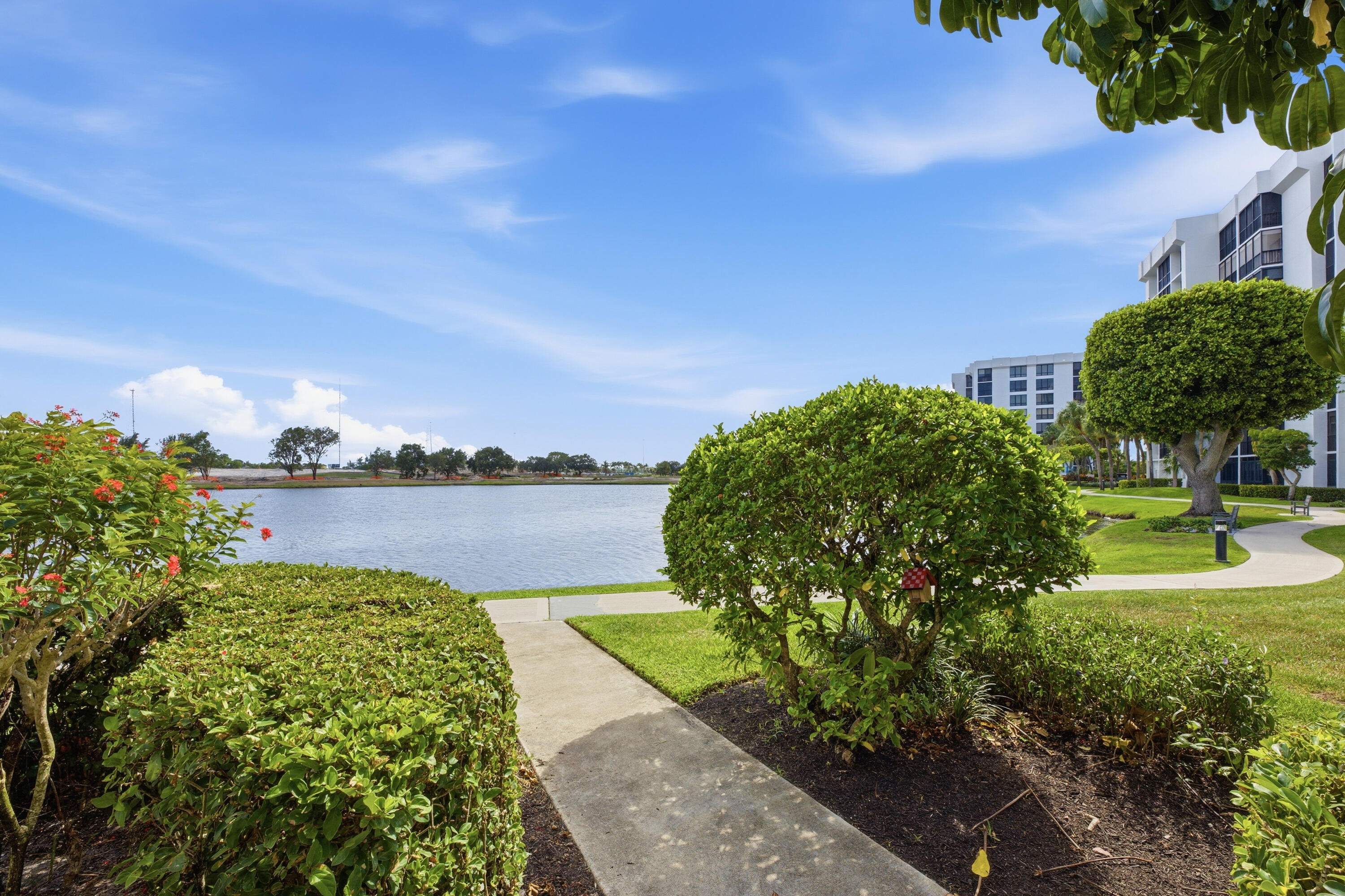 LAKEWOOD MIDRISE CONDO - Residential