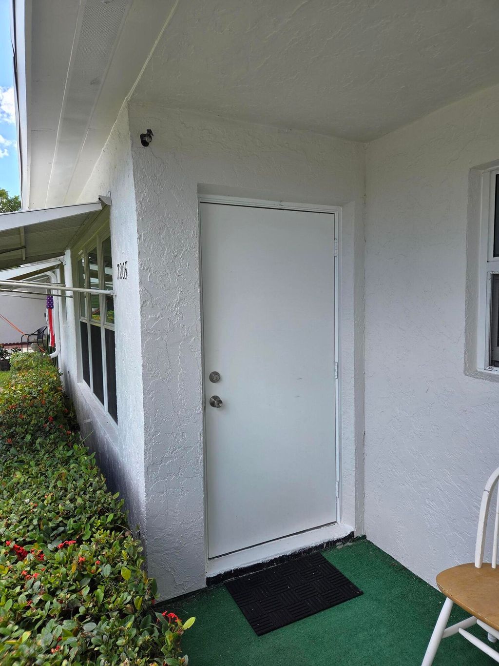 Photo of 7205 W Oakridge Circle, Lake Worth, FL 33462 (MLS # R11121621)