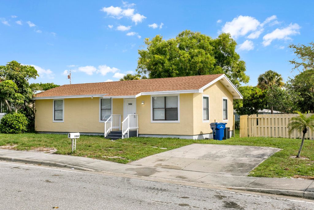 Photo of 1641 W 27th Street #D, Riviera Beach, FL 33404 (MLS # B26046320)