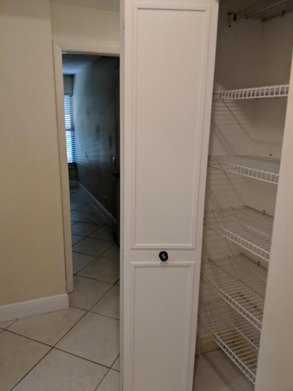 L AMBIANCE OF VIA VERDE - Residential