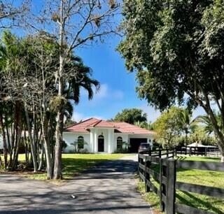 PADDOCK PARK 2 OF WELLINGTON - Residential