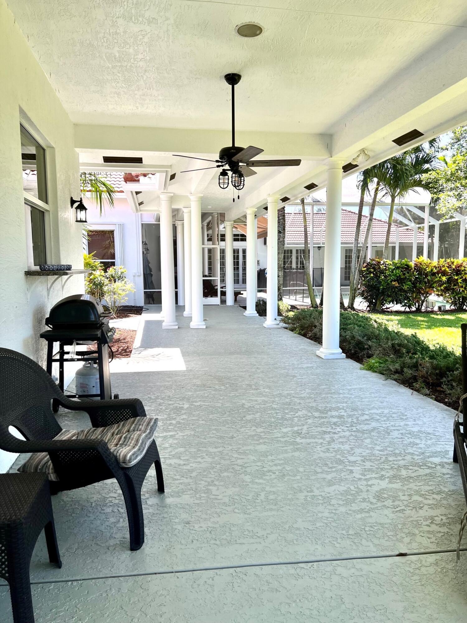 PADDOCK PARK 2 OF WELLINGTON - Residential