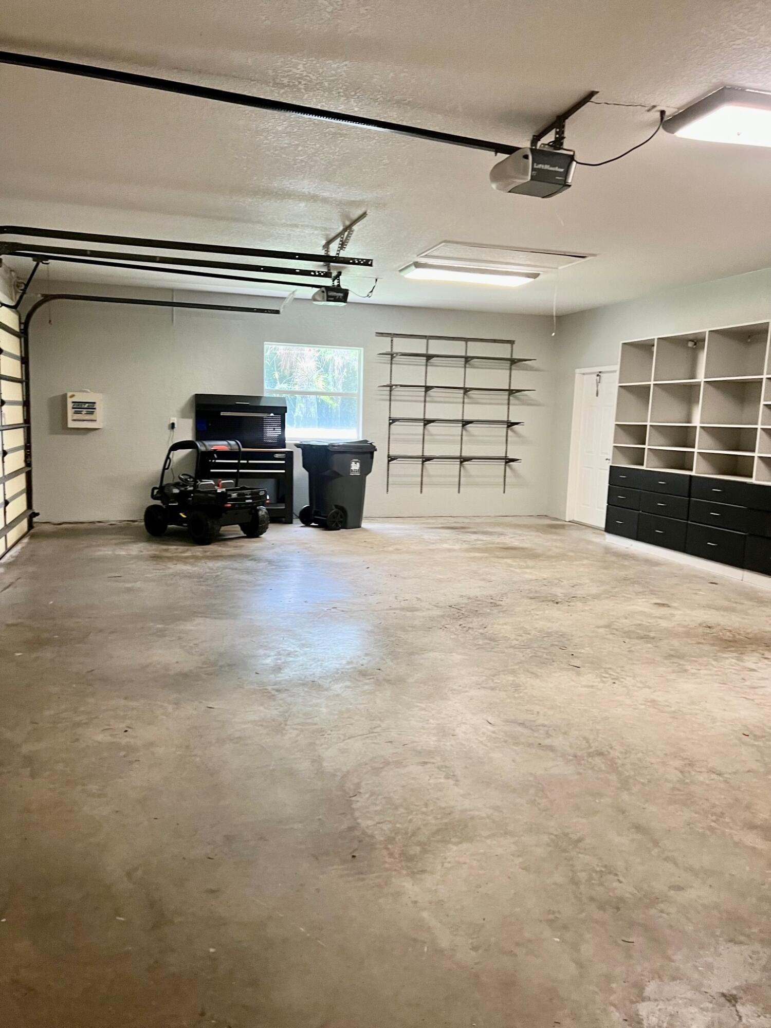 PADDOCK PARK 2 OF WELLINGTON - Residential