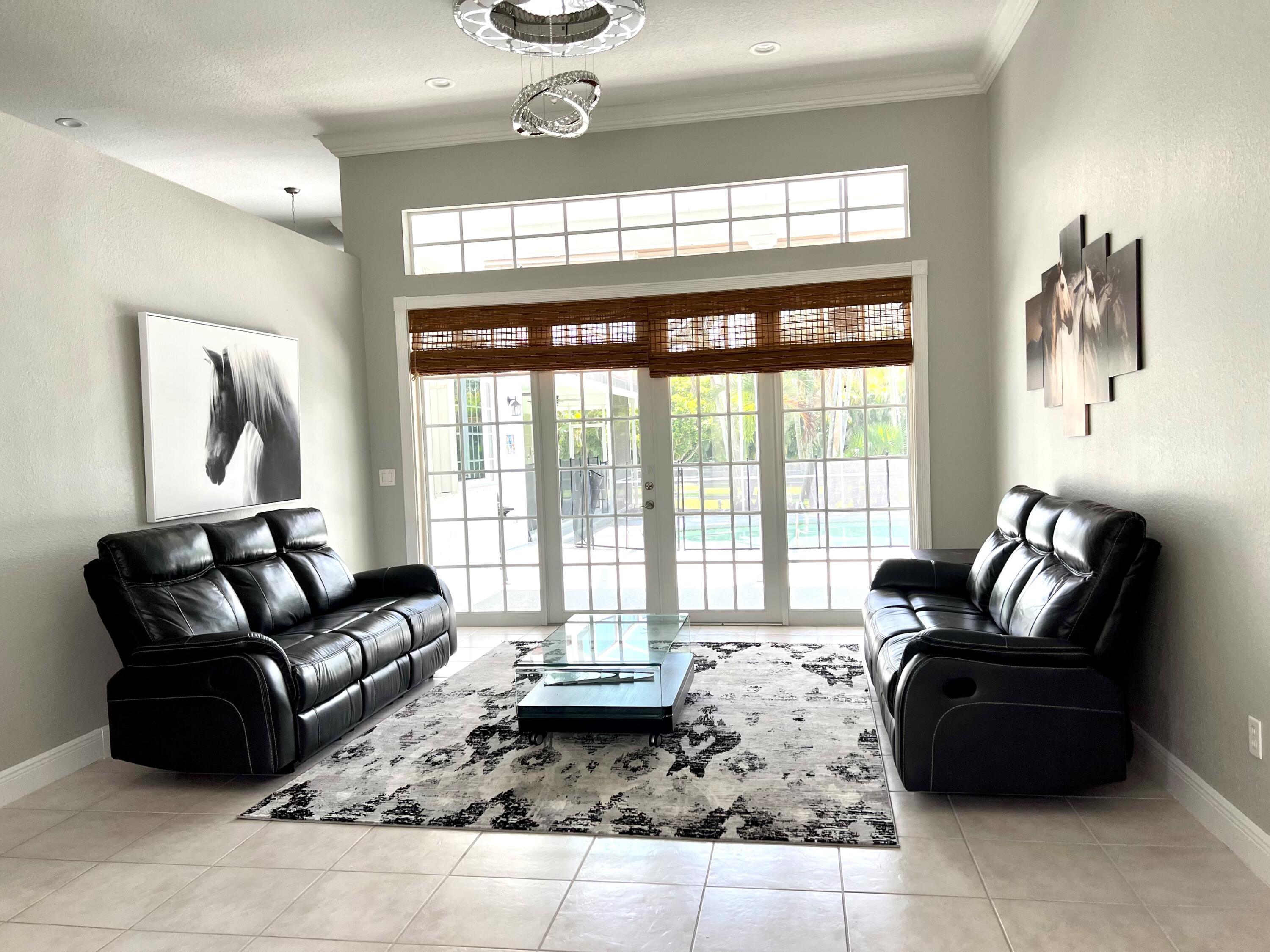 PADDOCK PARK 2 OF WELLINGTON - Residential