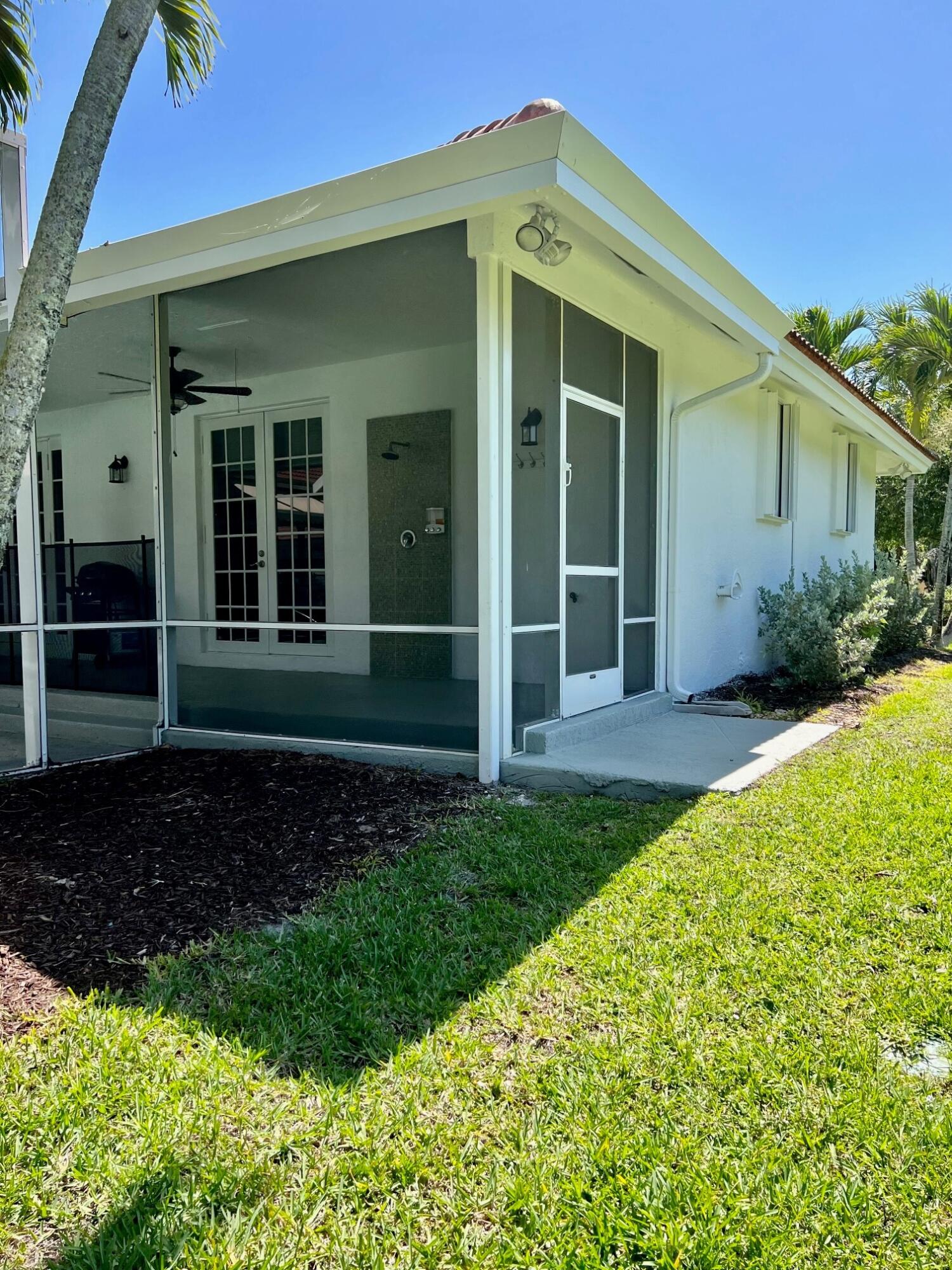 PADDOCK PARK 2 OF WELLINGTON - Residential