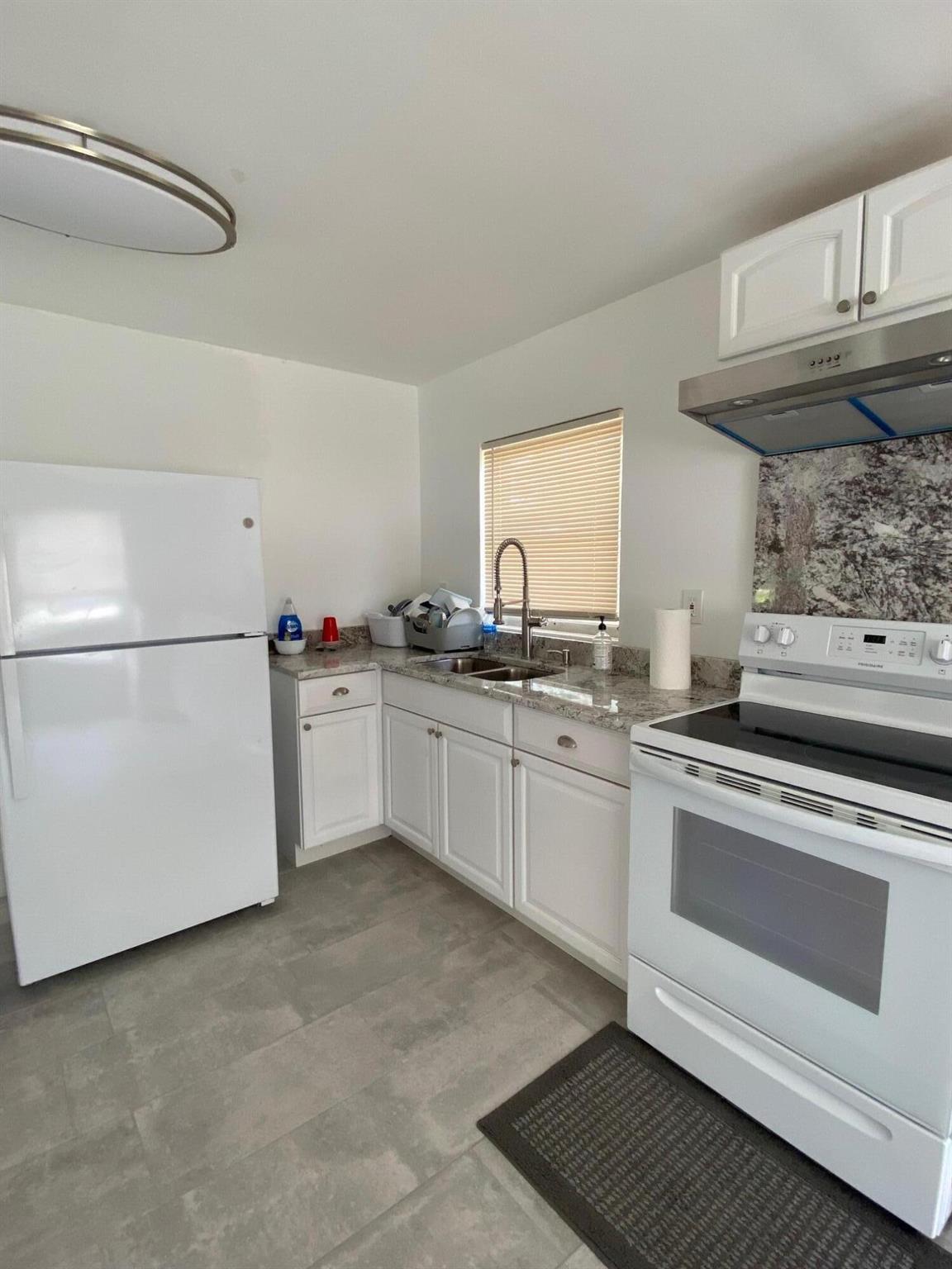 OKEECHOBEE HILLS - Residential Lease